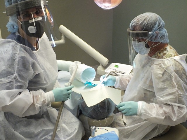Dentists find high mercury levels when removing amalgam